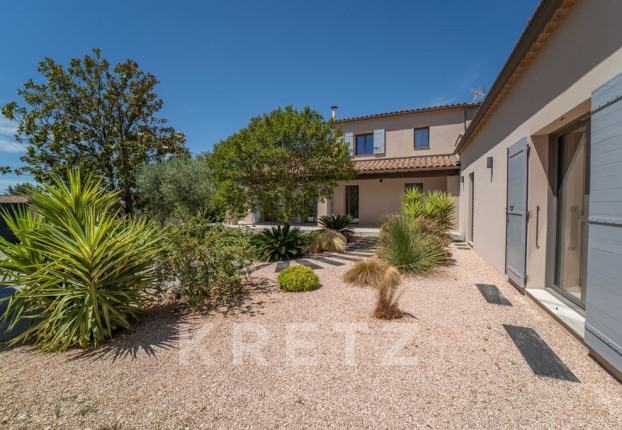 Maison 6 pièces 220 m² · à Maussane-les-Alpilles · 220 m² · 1 790 000 €