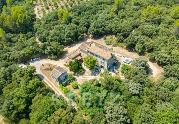 Maison 10 pièces 260 m² · à Mérindol · 260 m² · 1 320 000 €