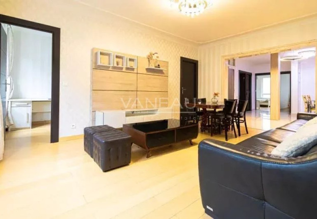 Appartement 6 pièces 110 m² · à Porte Dauphine, Paris 16ème · 110,2 m² · 1 535 000 €
