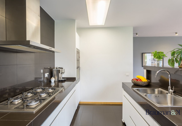 Maison 6 pièces 163 m² · à Toussus le Noble · 163 m² · 820 000 €