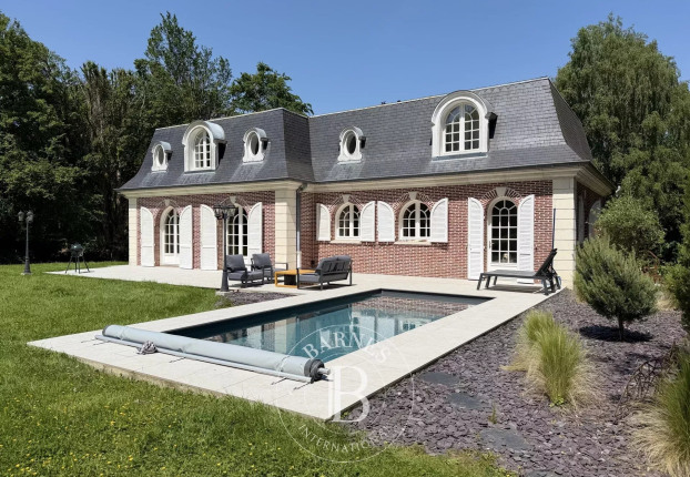 Maison 8 pièces 270 m² · à Moncheaux-lès-Frévent · 270,1 m² · 799 000 €