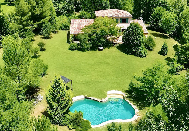 Maison 7 pièces 200 m² · à Meyreuil · 200 m² · 945 000 €