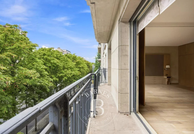 Appartement 3 pièces 91 m² · à Triangle d'Or, Paris 8ème · 90,9 m² · 2 980 000 €