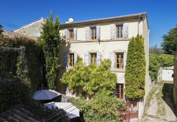 Maison 7 pièces 210 m² · à Mallemort · 210 m² · 674 000 €