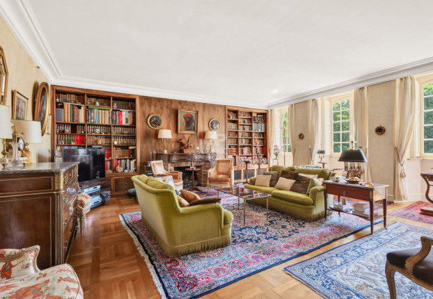 Appartement 6 pièces 167 m² · à Versailles · 167 m² · 1 500 000 €