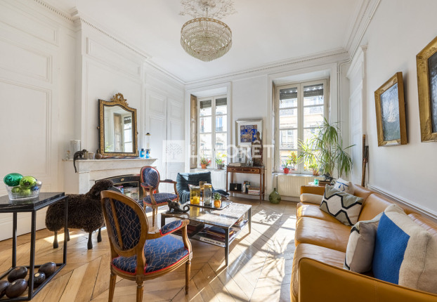 Appartement 4 pièces 111 m² · à Cordeliers-Célestins-Bourse, Lyon 2ème · 111 m² · 650 000 €