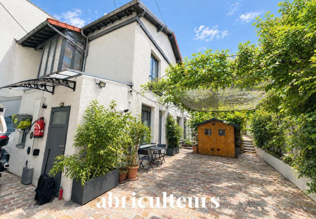 Maison 6 pièces 140 m² · à Issy-les-Moulineaux · 140 m² · 1 049 000 €