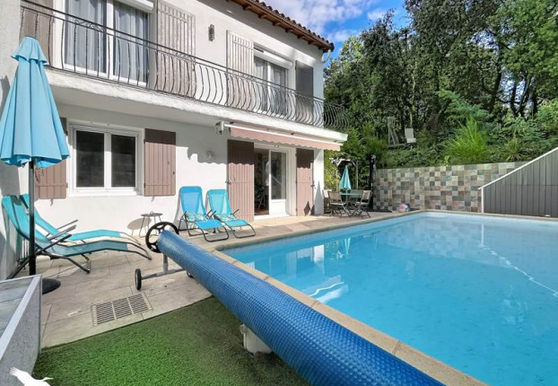 Maison 9 pièces 219 m² · à Saint-Georges-de-Didonne · 219 m² · 915 000 €