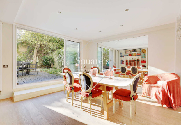 Maison 6 pièces 195 m² · à Suresnes · 195 m² · 1 495 000 €