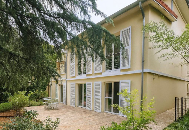 Maison 10 pièces 250 m² · à Ville-d'Avray · 250 m² · 1 750 000 €