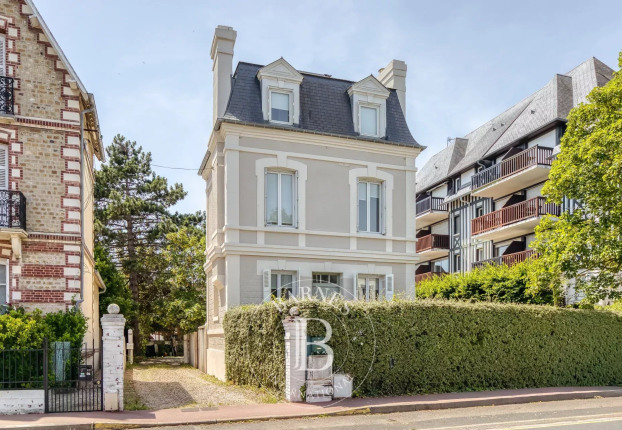 Maison 4 pièces 77 m² · à Deauville · 77 m² · 797 000 €