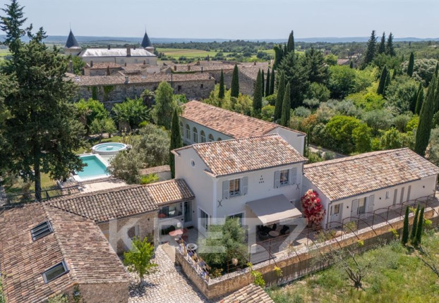 Maison 18 pièces 1070 m² · à Uzès · 1 070 m² · 4 770 000 €