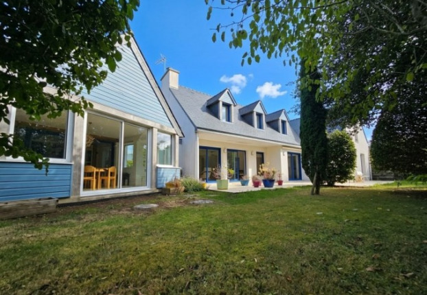 Maison 8 pièces 185 m² · à Combrit · 185 m² · 729 800 €