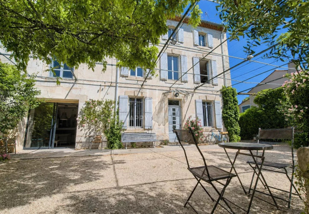 Maison 9 pièces 200 m² · à Graveson · 200 m² · 730 000 €