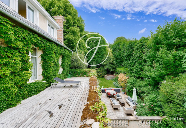 Maison 11 pièces 370 m² · à Montretout, Saint-Cloud · 370 m² · 3 550 000 €