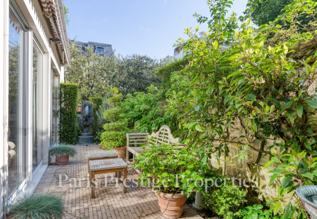 Maison 8 pièces 361 m² · à Neuilly-sur-Seine · 361 m² · 3 899 000 €