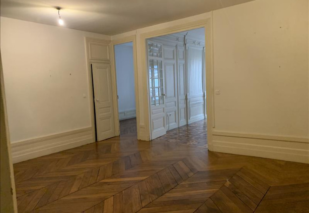 Appartement 5 pièces 137 m² · à Tête d'Or-Foch-Vitton, Lyon 6ème · 137,3 m² · 698 500 €