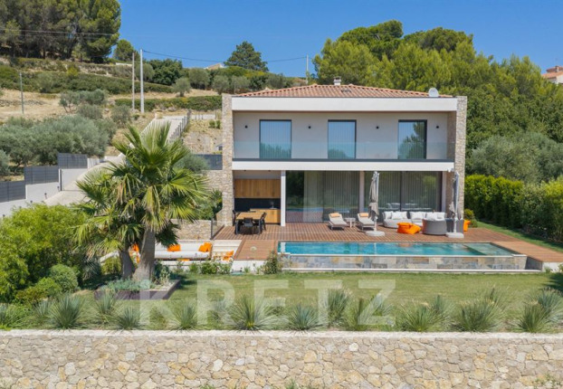 Maison 7 pièces 270 m² · à Saint-Chamas · 270 m² · 1 790 000 €