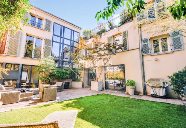Maison 9 pièces 385 m² · à Puteaux · 385 m² · 2 490 000 €