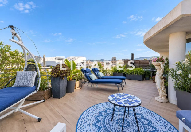 Appartement 4 pièces 143 m² · à Périer, Marseille 8ème · 143 m² · 890 000 €