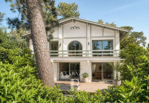 Maison 11 pièces 255 m² · à Pyla sur Mer · 255 m² · 1 995 000 €