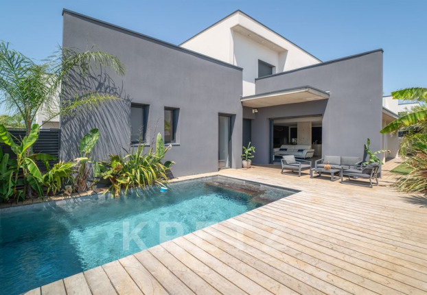 Maison 6 pièces 146 m² · à Pérols · 146 m² · 930 000 €