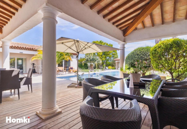 Maison 5 pièces 210 m² · à Le Cannet-des-Maures · 210 m² · 750 000 €