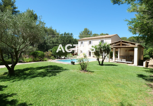 Maison 9 pièces 195 m² · à Salon-de-Provence · 195 m² · 960 000 €