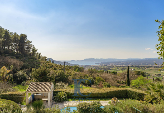 Maison 6 pièces 210 m² · à La Cadière-d'Azur · 210 m² · 1 190 000 €