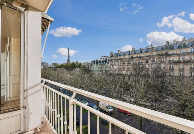 Appartement 4 pièces 87 m² · à Porte Dauphine, Paris 16ème · 86,5 m² · 1 295 000 €