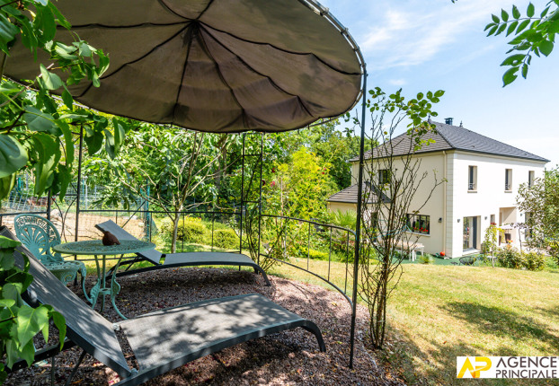 Maison 7 pièces 182 m² · à Le Mesnil-le-Roi · 182 m² · 1 345 000 €