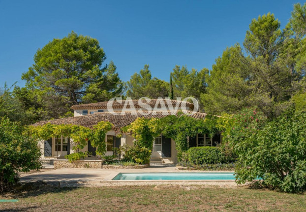 Maison 5 pièces 240 m² · à Lambesc · 240 m² · 1 230 000 €