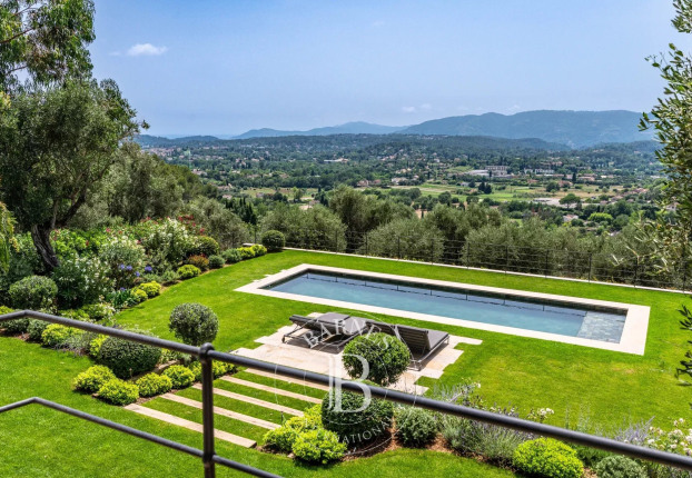 Maison 6 pièces 410 m² · à Grasse · 410 m² · 5 950 000 €