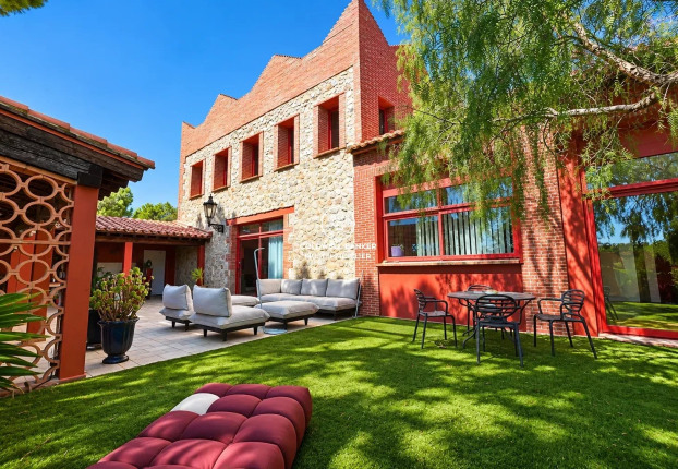 Maison 4 pièces 480 m² · à Perpignan · 480 m² · 1 695 000 €