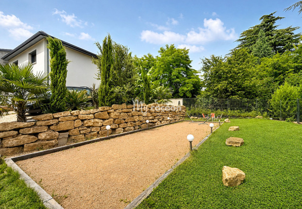 Maison 5 pièces 109 m² · à Collonges-au-Mont-d'Or · 109 m² · 645 000 €