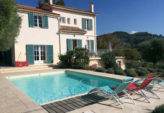 Maison 6 pièces 170 m² · à Le Castellet · 170 m² · 859 000 €