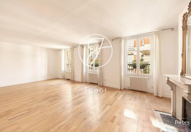 Appartement 5 pièces 106 m² · à Clichy-Trinité, Paris 9ème · 105,8 m² · 1 390 000 €