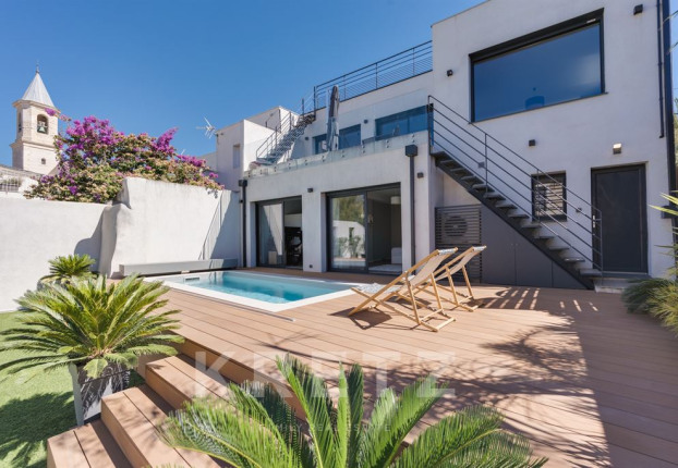 Maison 5 pièces 130 m² · à Endoume, Marseille 7ème · 130 m² · 1 350 000 €