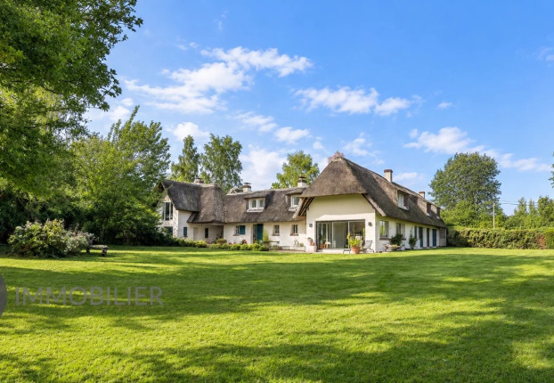 Maison 15 pièces 418 m² · à Montfort-l'Amaury · 417,7 m² · 2 360 000 €