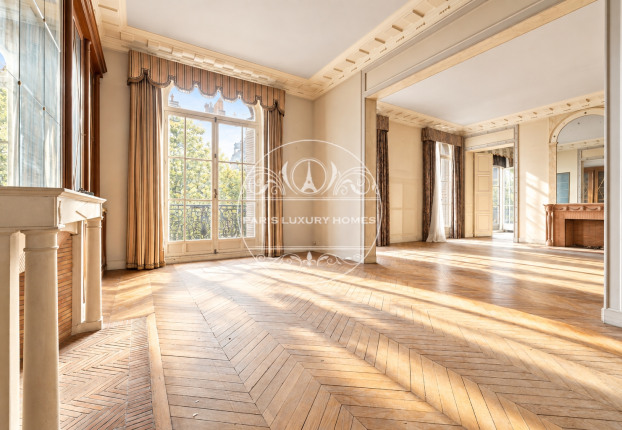 Appartement 5 pièces 192 m² · à Paris 7ème · 192 m² · 3 990 000 €