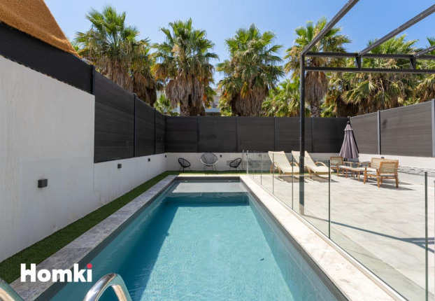 Maison 6 pièces 256 m² · à Mazargues, Marseille 9ème · 256 m² · 1 100 000 €