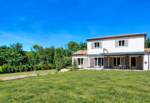 Maison 5 pièces 143 m² · à Fuveau · 143 m² · 790 000 €
