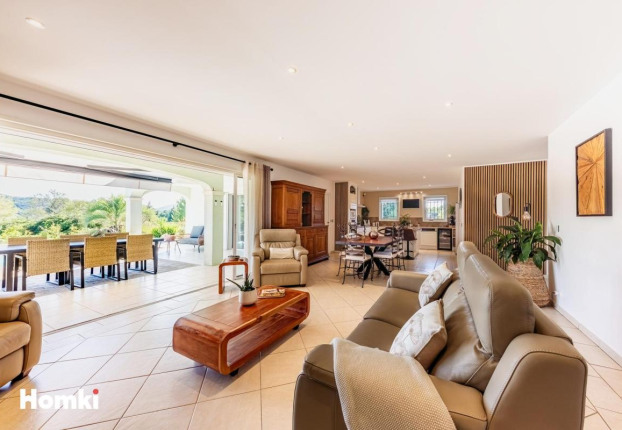 Maison 4 pièces 134 m² à Le Muy