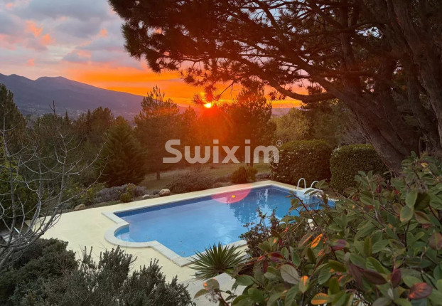 Maison 9 pièces 189 m² · à Dieulefit · 189 m² · 744 000 €
