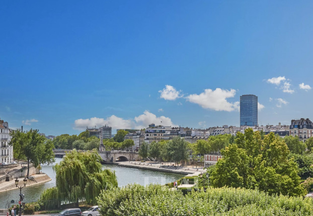 Appartement 4 pièces 89 m² · à Île Saint Louis, Paris 4ème · 89 m² · 2 350 000 €