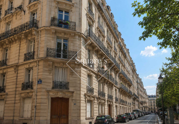 Appartement 6 pièces 158 m² · à Trudaine-Maubeuge, Paris 9ème · 158 m² · 2 190 000 €
