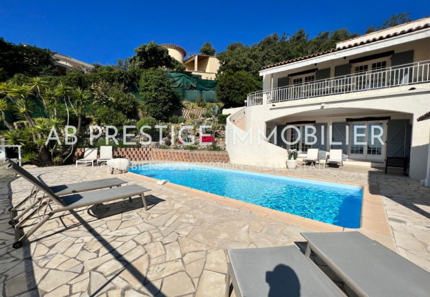 Maison 5 pièces 210 m² · à Mandelieu-la-Napoule · 210 m² · 1 495 000 €