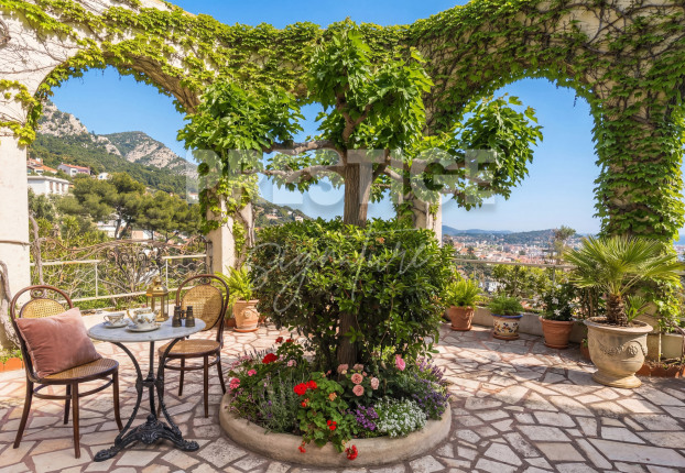 Maison 8 pièces 245 m² · à Toulon · 245 m² · 830 000 €