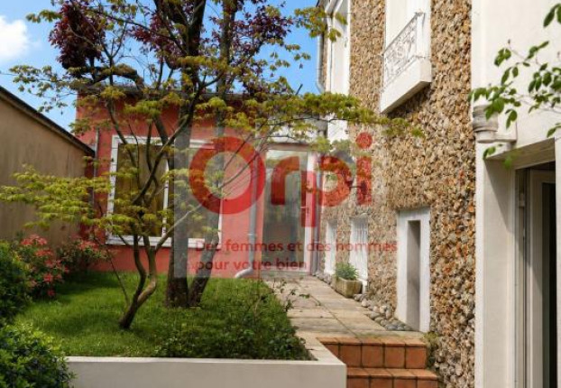 Maison 8 pièces 292 m² · à Clamart · 292 m² · 1 190 000 €