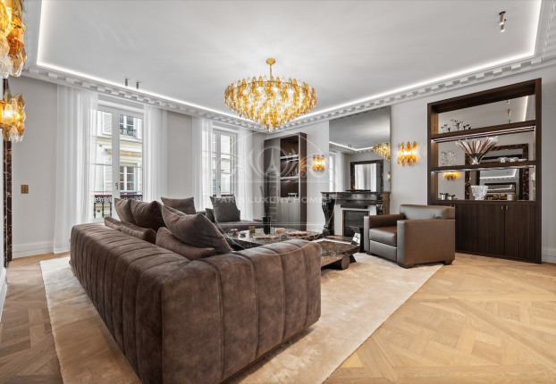 Appartement 5 pièces 163 m² · à Paris 1er · 163 m² · 3 000 000 €